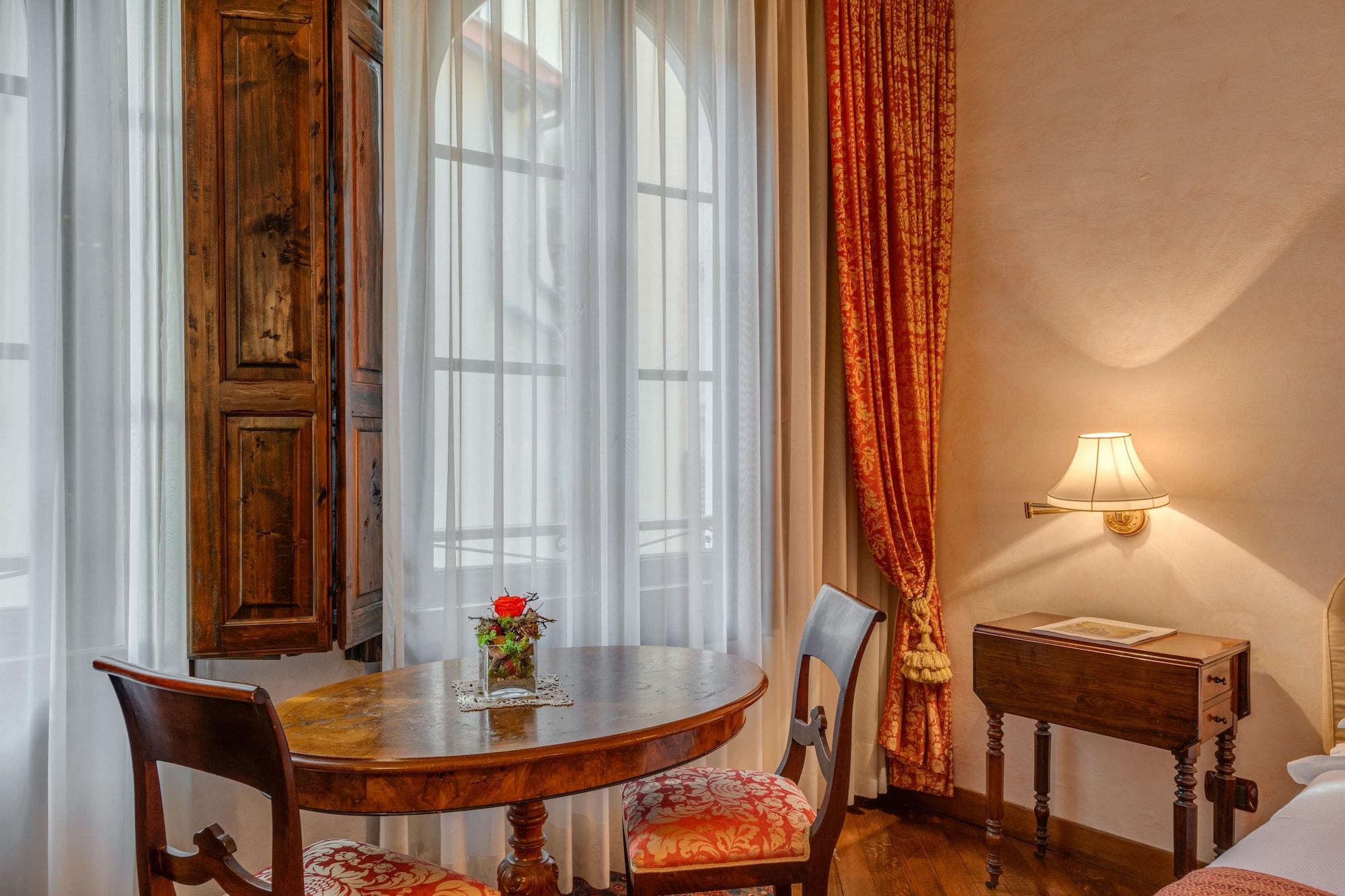 Residenza D'Epoca In Piazza Della Signoria Bed & Breakfast Florence Exterior photo