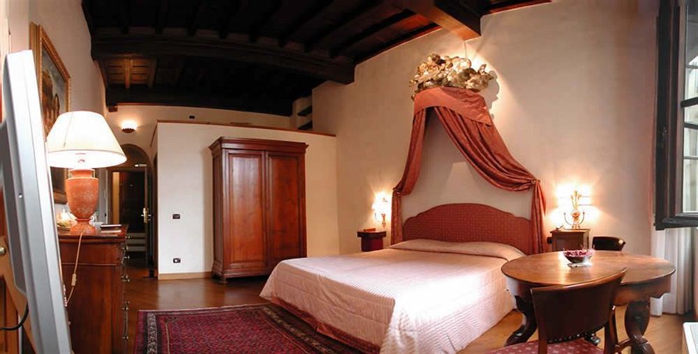 Residenza D'Epoca In Piazza Della Signoria Bed & Breakfast Florence Exterior photo