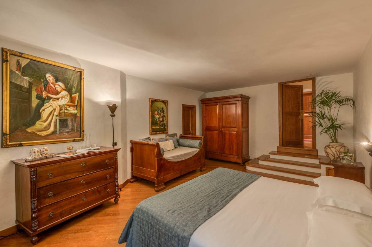 Residenza D'Epoca In Piazza Della Signoria Bed & Breakfast Florence Exterior photo